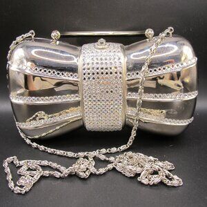 Daniella vintage silver bow-shaped clutch with optional strap